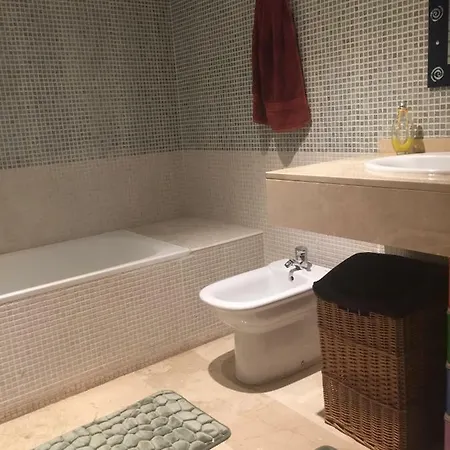 Real Torrequebrada 아파트 *